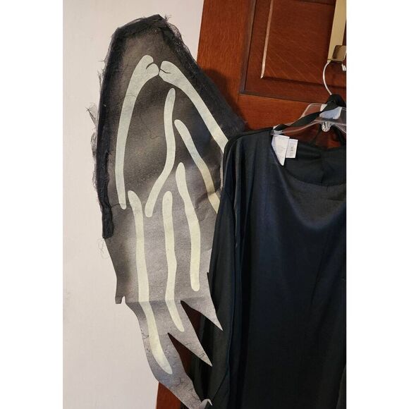 Grim Reaper 2XL (42-46) robe and wings only - Picture 4 of 7